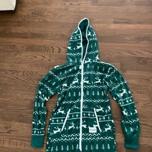 Tipsyelves Onesie